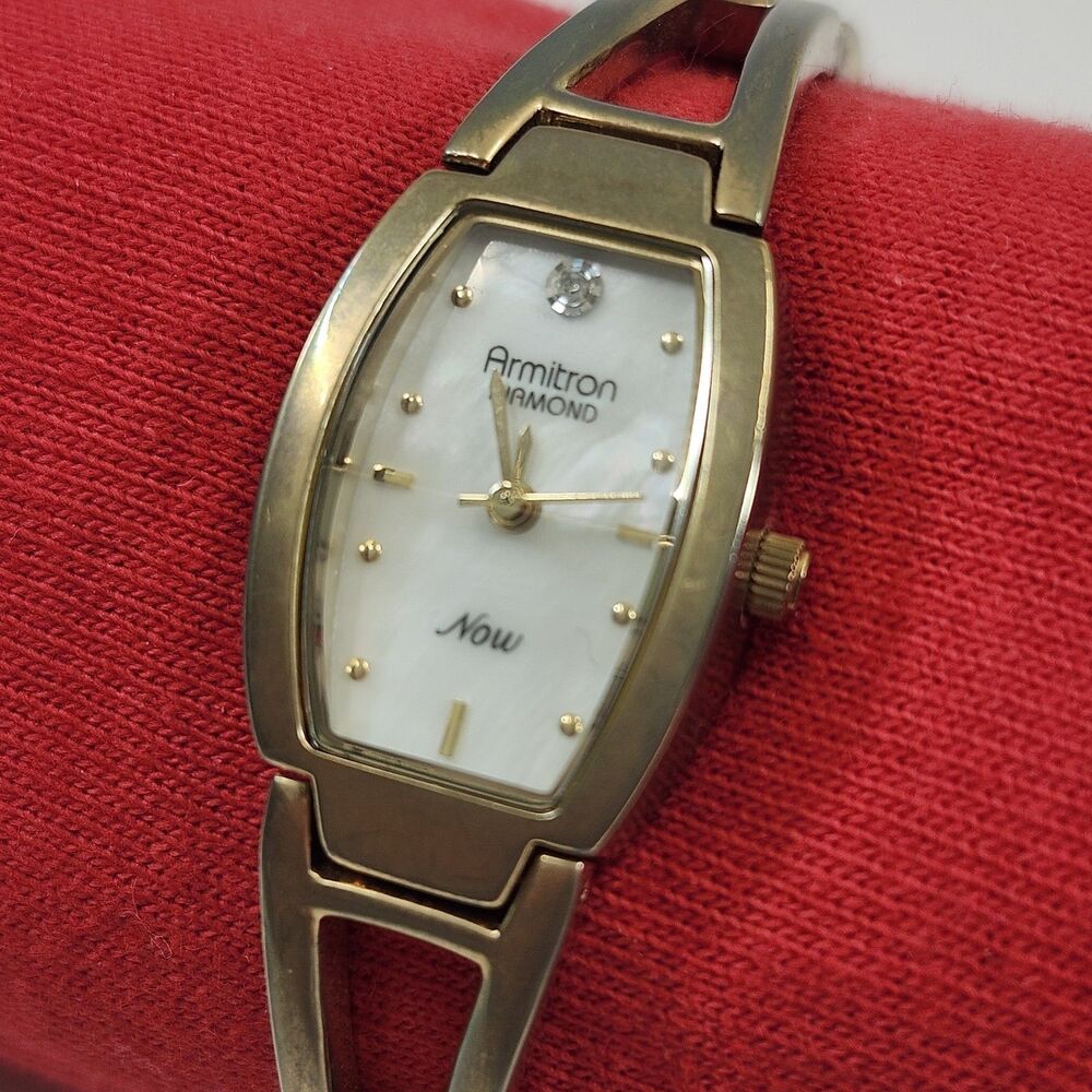 Armitron Now Diamond Womens Watch 18mm Gold Tone Bracelet New Battery Vintage